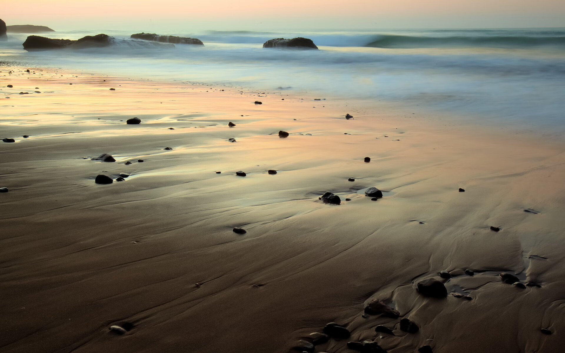 开云官方网站-法甲：巴黎圣日耳曼3-2险胜里昂，比赛中多次精彩突破，法国杯巴黎圣日耳曼vs里昂