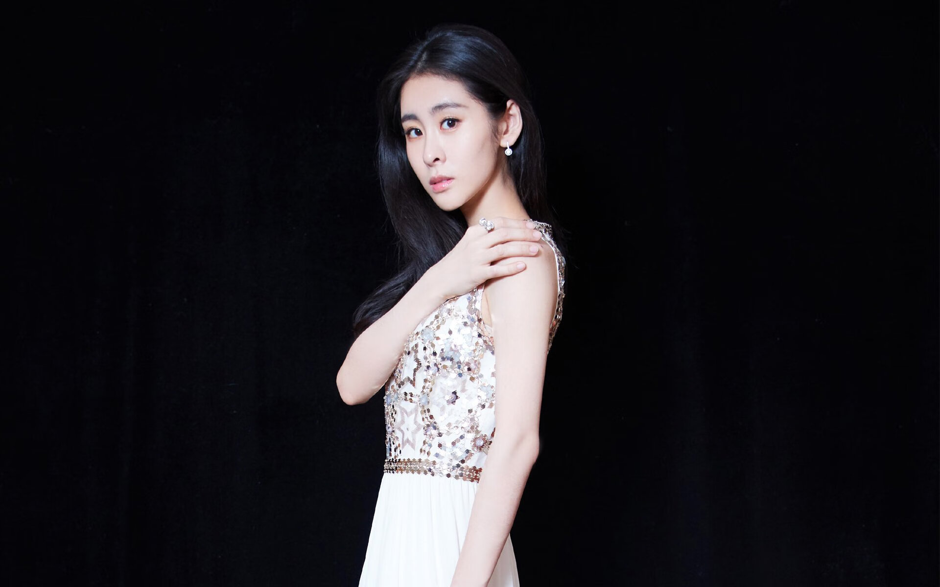 开云体育APP下载-奥格斯堡主场1-1战平沃尔夫斯堡，遭遇平局，奥格斯堡vs